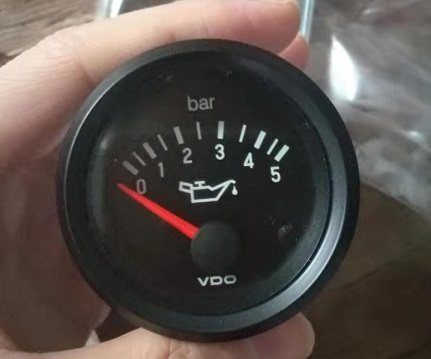 350-040-003 VDO oil pressure gauge